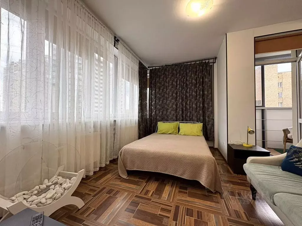 1-к кв. Свердловская область, Екатеринбург ул. Мельникова, 27 (40.0 м) - Фото 2