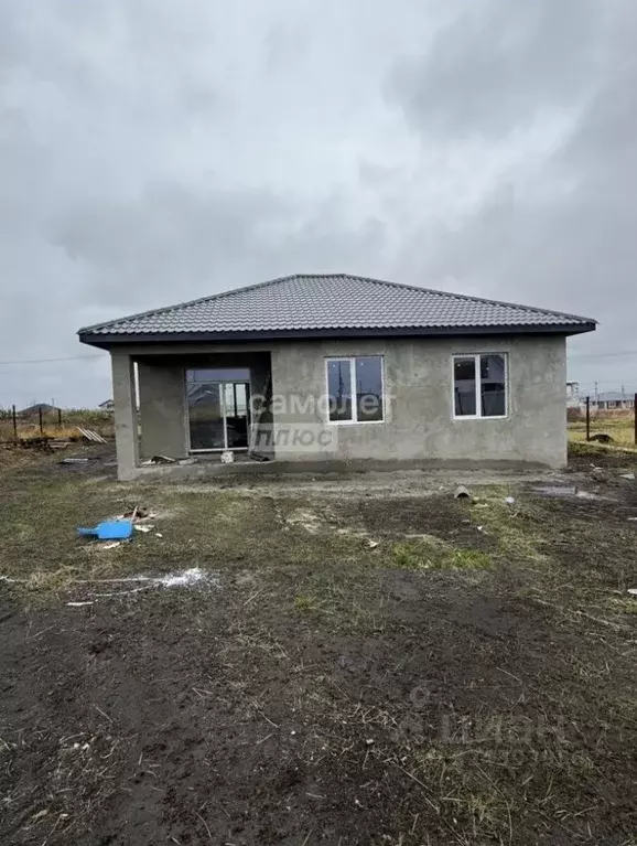 Дом в Курская область, Курский район, Новопоселеновский сельсовет, д. ... - Фото 1