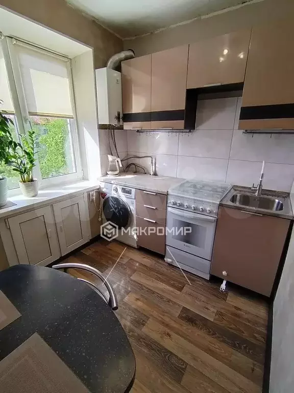 2-к. квартира, 43 м, 5/5 эт. - Фото 0