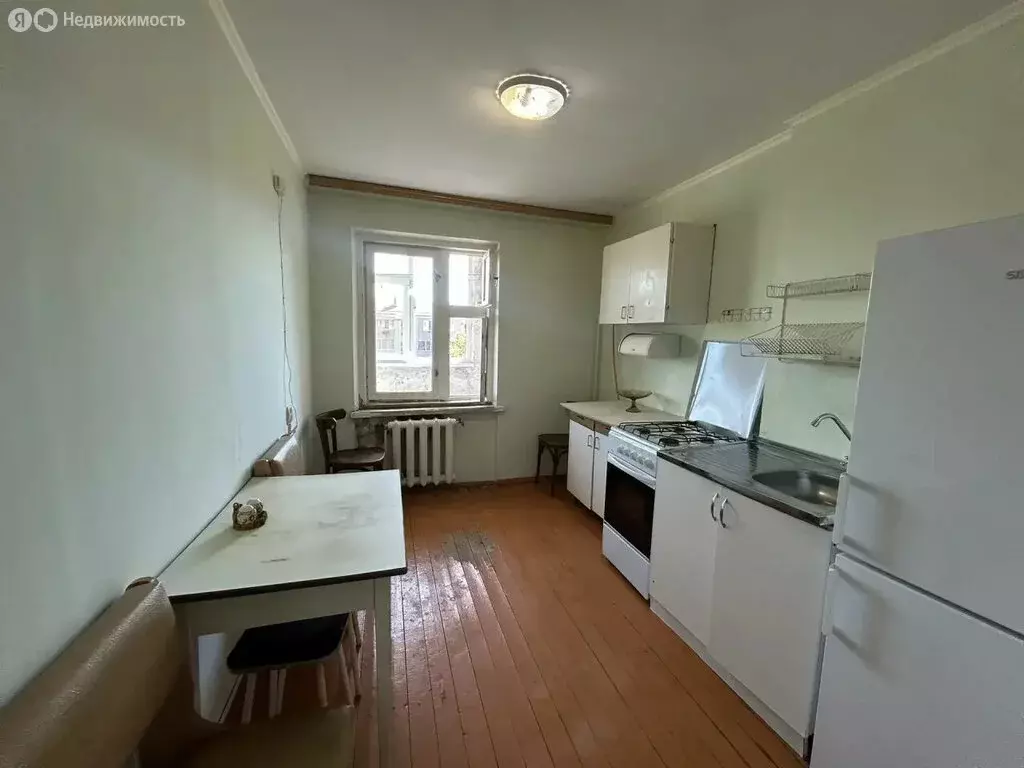 2-комнатная квартира: Крымск, улица Маршала Жукова, 2 (53 м) - Фото 1
