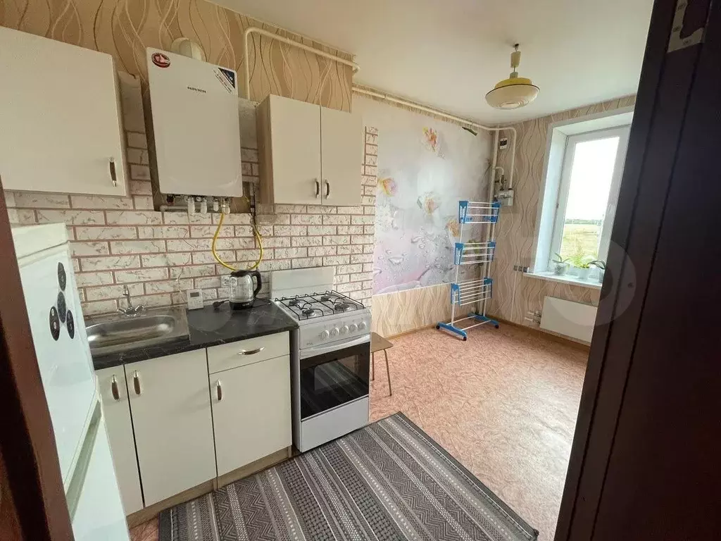 3-к. квартира, 60 м, 2/9 эт. - Фото 0