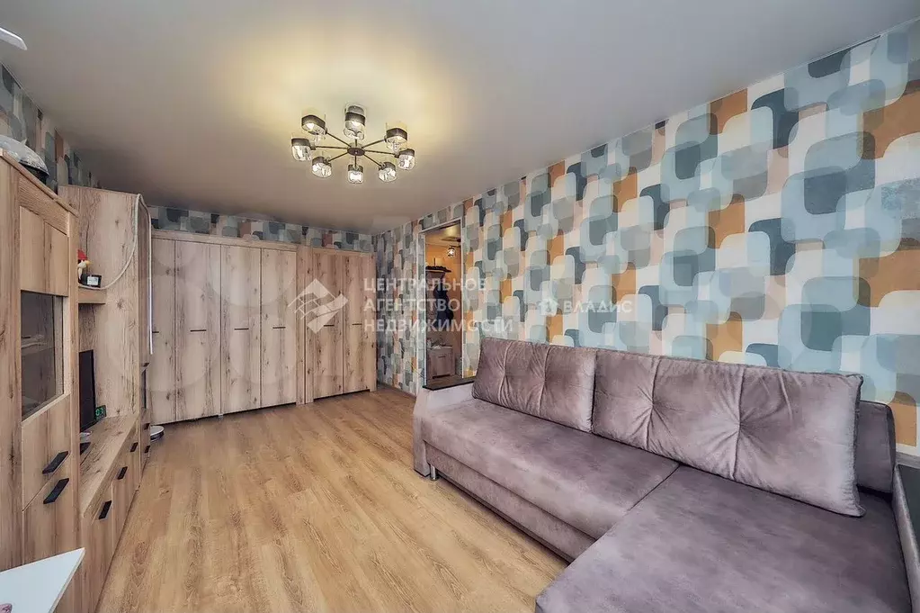 1-к. квартира, 31 м, 4/5 эт. - Фото 1
