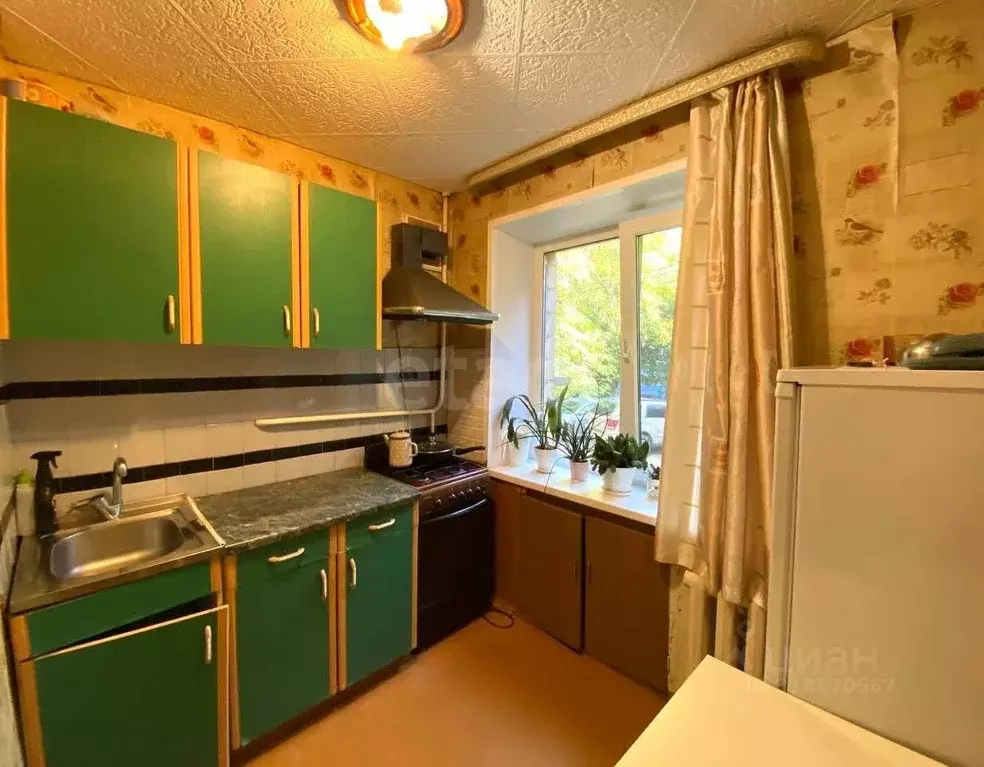 2-к кв. Московская область, Серпухов Серпуховская ул., 32 (44.4 м) - Фото 0