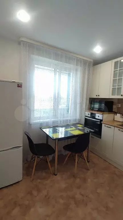 1-к. квартира, 40 м, 1/9 эт. - Фото 1