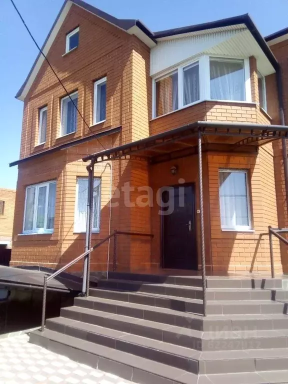 Дом в Краснодарский край, Ейск ул. Шмидта, 153 (220 м) - Фото 1