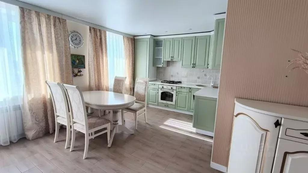 4-к кв. Крым, Сакский район, Ореховское с/пос, с. Червоное ул. Широкая ... - Фото 1