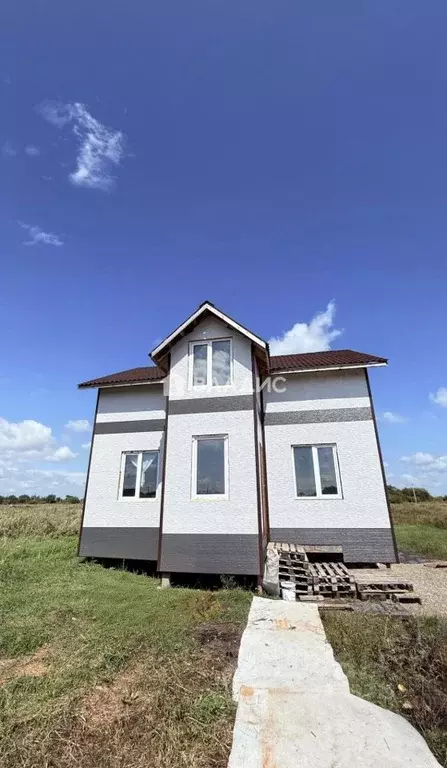 Дом в Приморский край, Уссурийский городской округ, с. Воздвиженка ул. ... - Фото 1