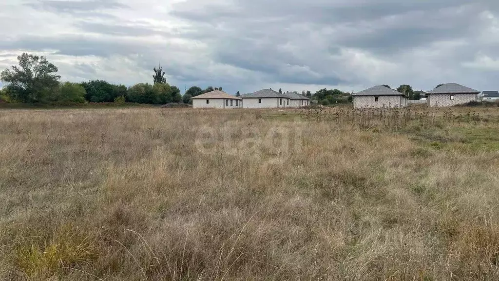 Участок в Крым, Симферопольский район, Трудовское с/пос, с. ... - Фото 1