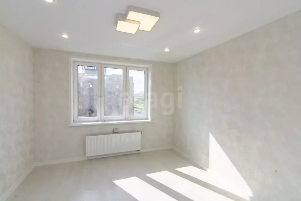 Студия Тюменская область, Тюмень Новгородская ул., 9А (21.8 м) - Фото 1