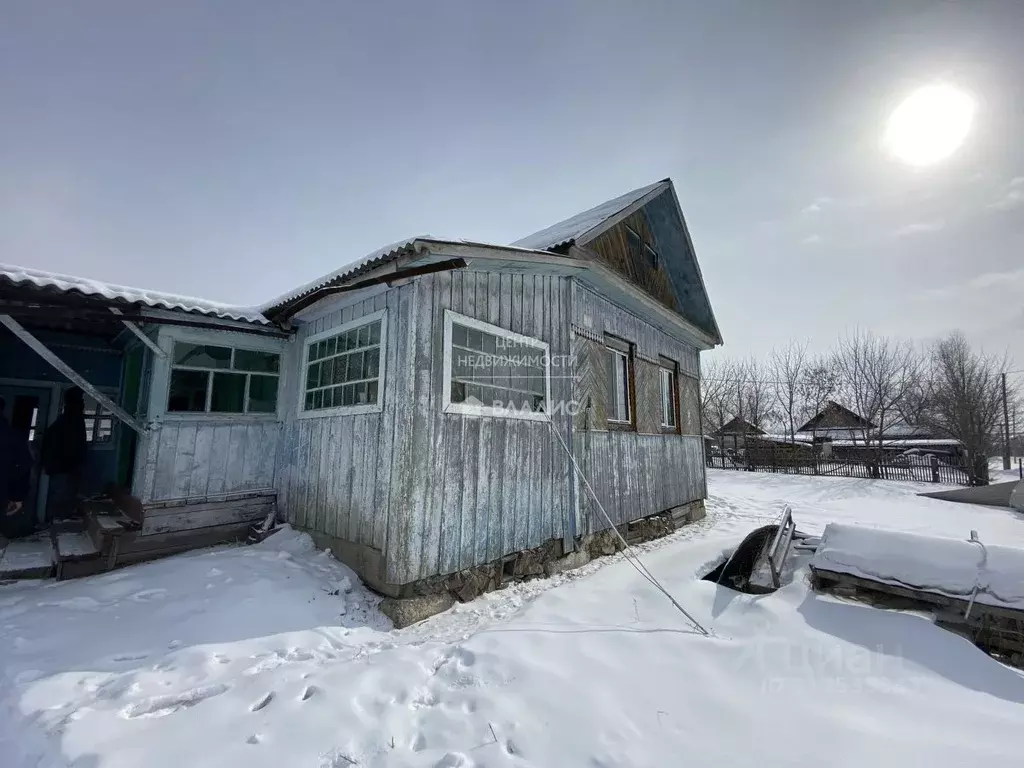 Дом в Приморский край, Яковлевский муниципальный округ, с. Достоевка  ... - Фото 1