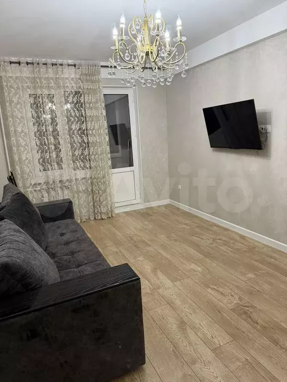 1-к. квартира, 46 м, 6/10 эт. - Фото 1