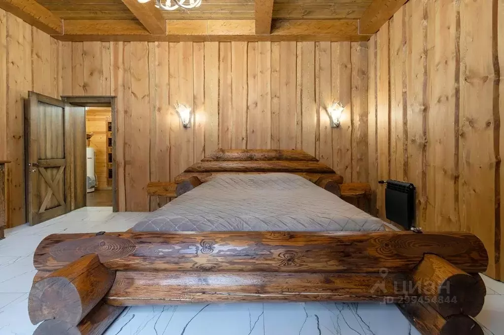 Дом в Свердловская область, Верхняя Пышма городской округ, с. Балтым ... - Фото 1