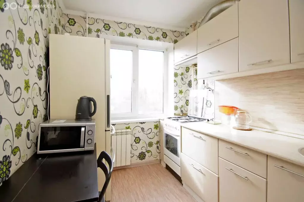 1-комнатная квартира: Омск, улица 9-я Линия, 46 (31 м) - Фото 1