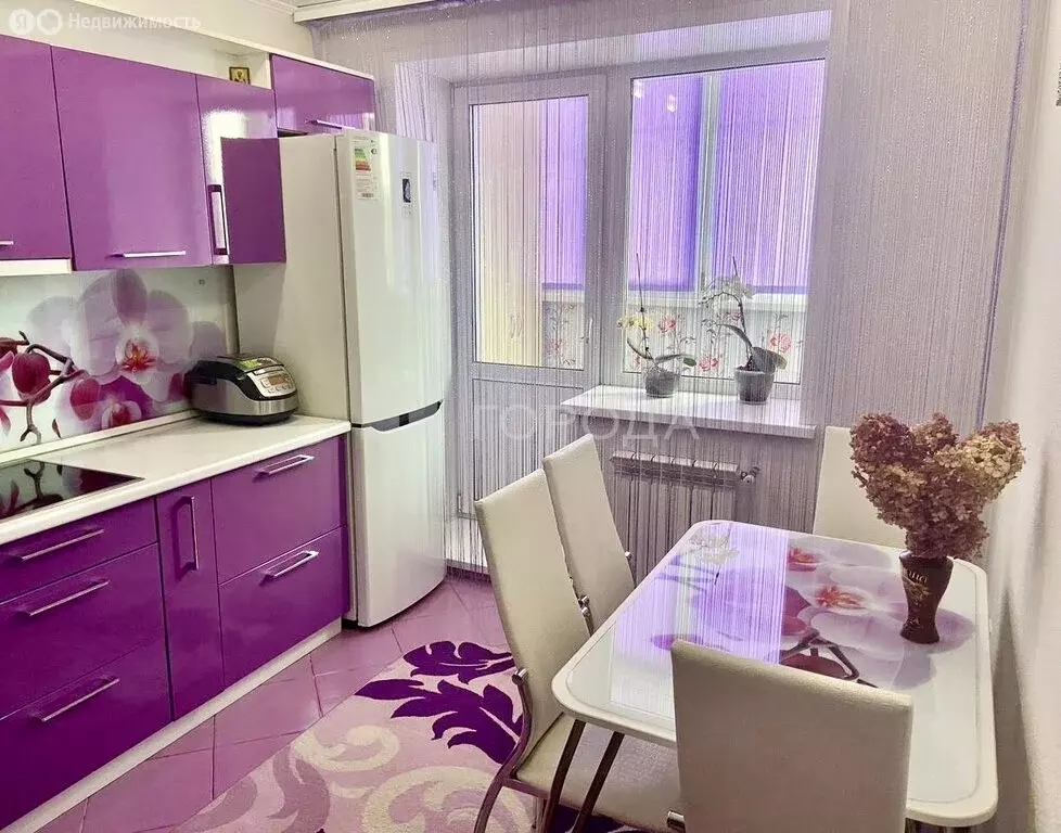 2-комнатная квартира: Барнаул, улица Пушкина, 90 (50 м) - Фото 0