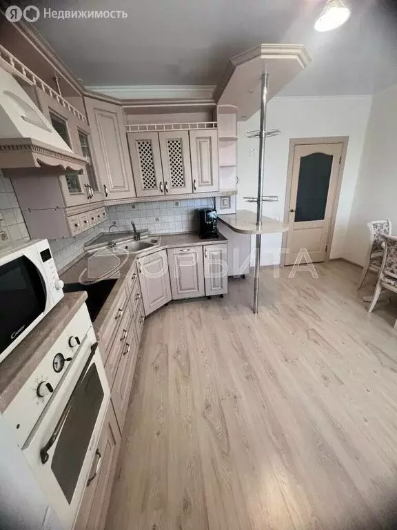3-комнатная квартира: Тюмень, Таврическая улица, 9Б (112 м) - Фото 0