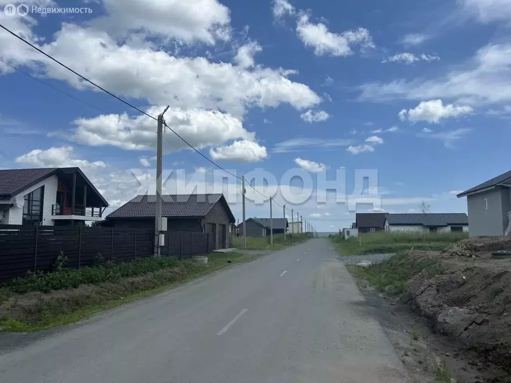 Участок в село Плотниково, Верхняя улица, 28 (6 м) - Фото 0