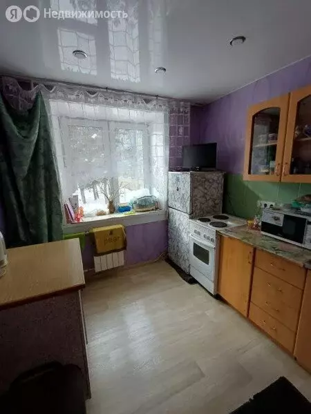 2-комнатная квартира: Усть-Илимск, проспект Дружбы Народов, 18 (49 м) - Фото 2