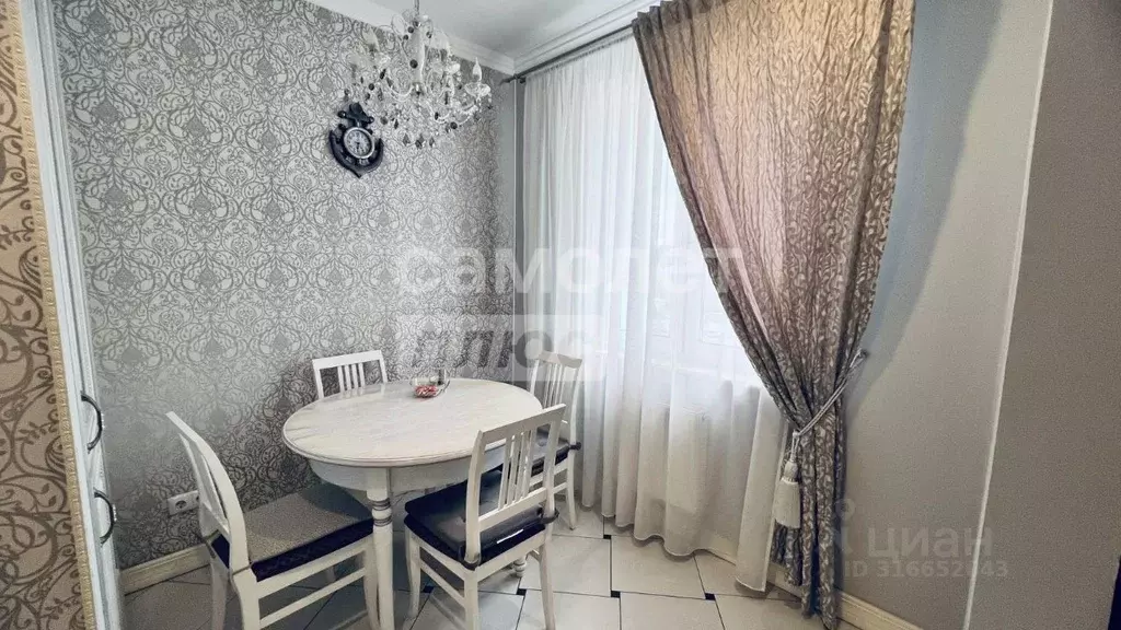 2-к кв. Иркутская область, Иркутск ул. Костычева, 27/7 (55.0 м) - Фото 0