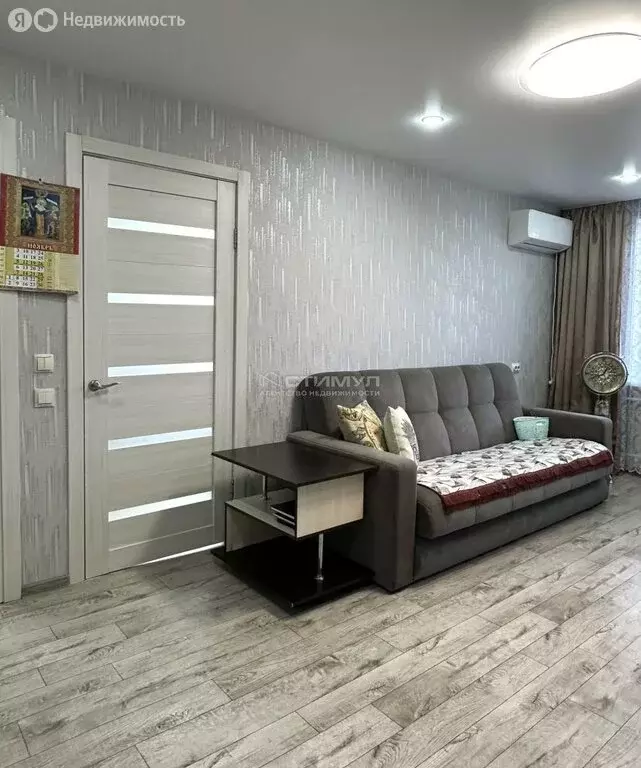 2-комнатная квартира: Комсомольск-на-Амуре, улица Кирова, 70к3 (39.2 ... - Фото 1