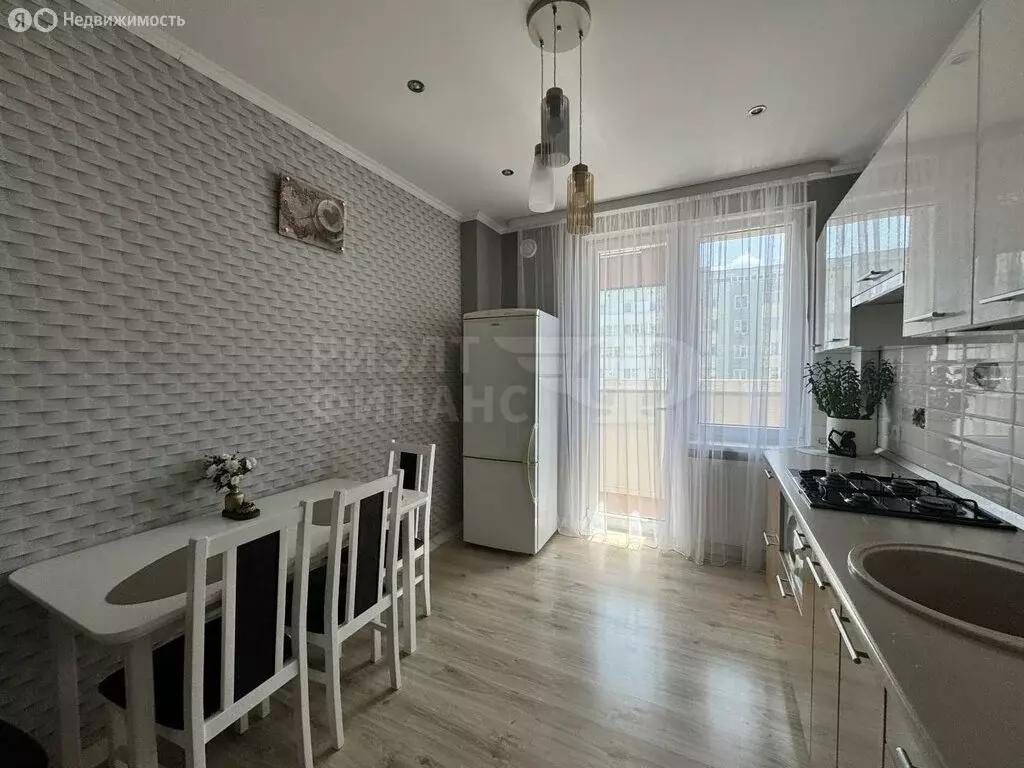 1-комнатная квартира: Калининград, Товарная улица, 14 (40 м) - Фото 1