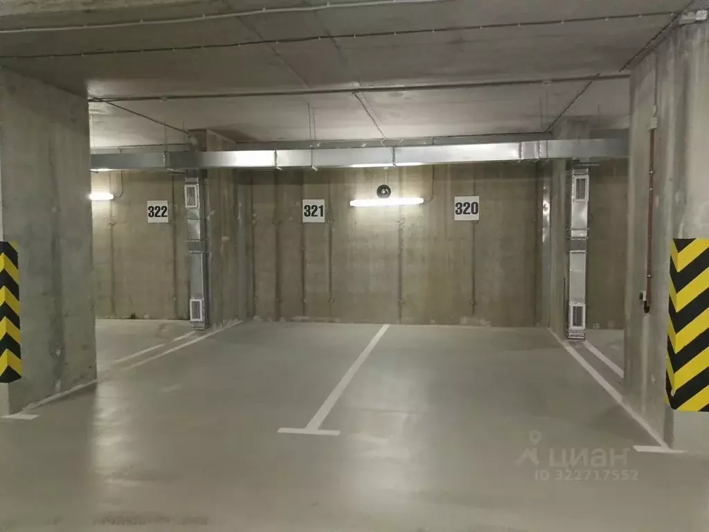 Гараж в Санкт-Петербург ул. Парфеновская, 17 (15 м) - Фото 1