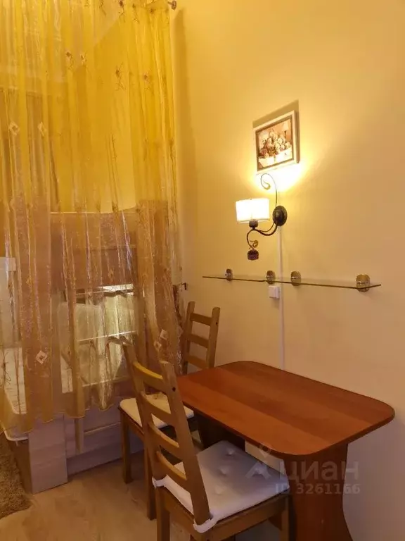Комната Санкт-Петербург 10-я Советская ул., 17 - Фото 1