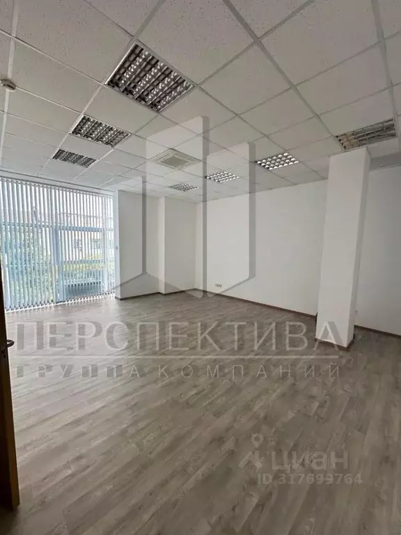 Офис в Краснодарский край, Новороссийск ул. Советов, 55к2 (93 м) - Фото 1