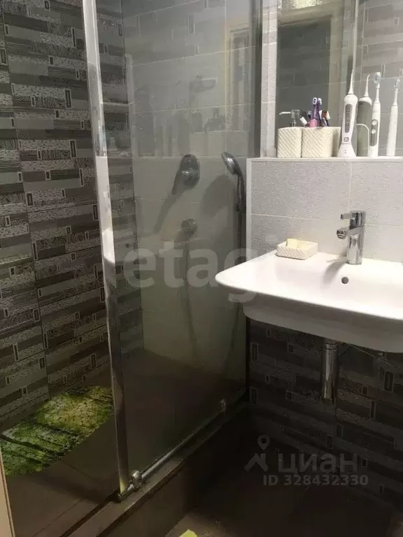 2-к кв. Ярославская область, Углич ул. Зины Золотовой, 14 (43.0 м) - Фото 1