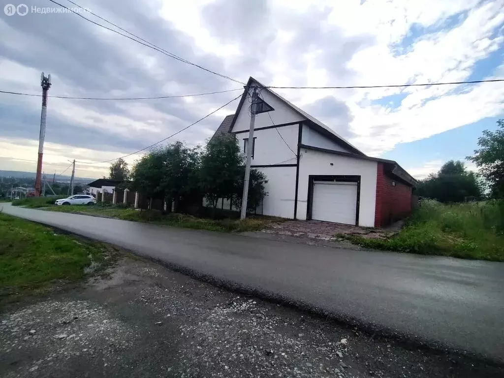 Дом в Свердловская область, Екатеринбург (260 м) - Фото 0