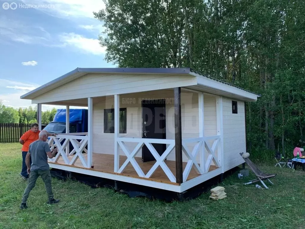Дом в Калужская область, Боровский муниципальный округ, деревня ... - Фото 1