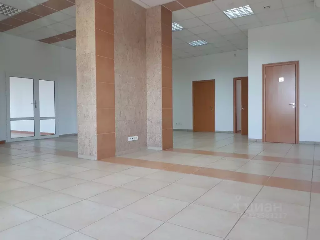 Офис в Красноярский край, Красноярск ул. Молокова, 16 (141 м) - Фото 1