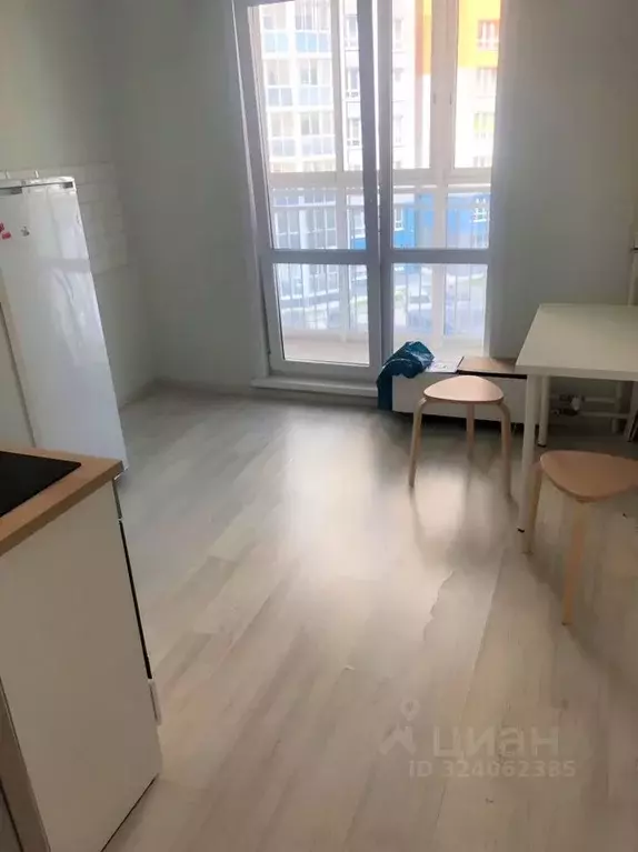 2-к кв. Новосибирская область, Новосибирск ул. Ясный Берег, 15 (52.0 ... - Фото 1