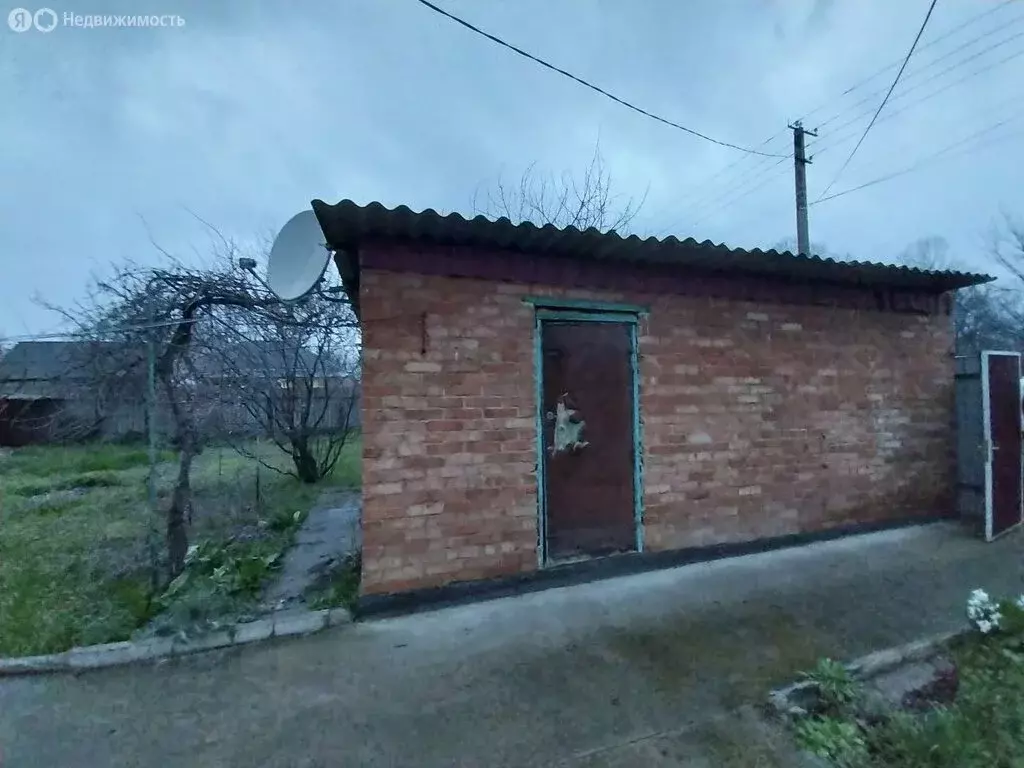 Дом в Лабинск, 2-я Аэродромная улица (80 м) - Фото 2