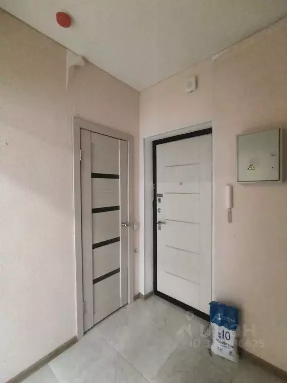 Студия Башкортостан, Уфа ул. Набережная реки Уфы, 21 (32.9 м) - Фото 1