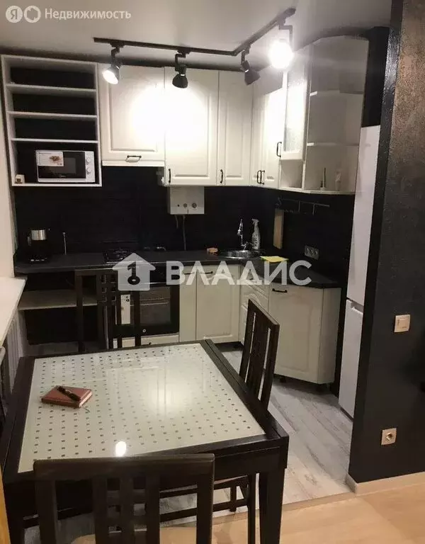 2-комнатная квартира: Нижний Новгород, улица Коминтерна, 160 (43.9 м) - Фото 2