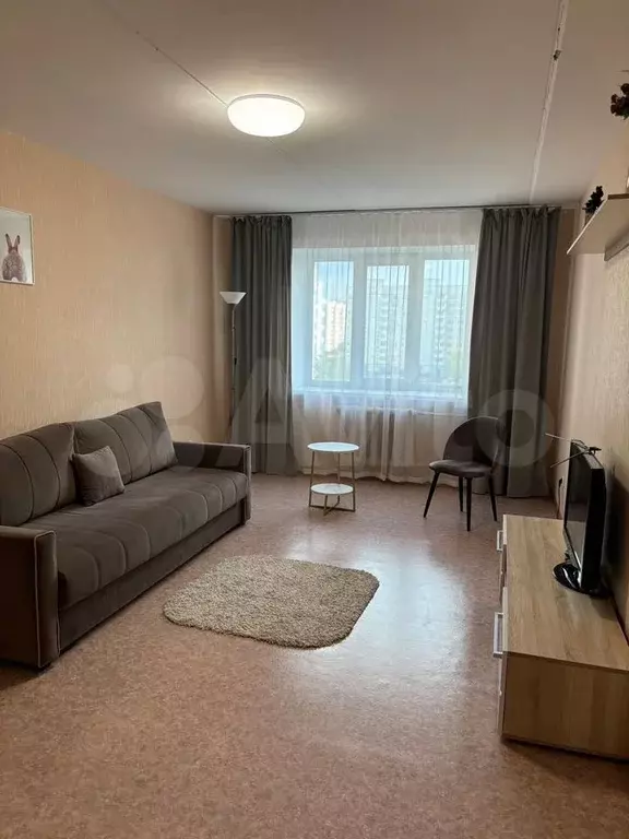 2-к. квартира, 55 м, 5/10 эт. - Фото 0