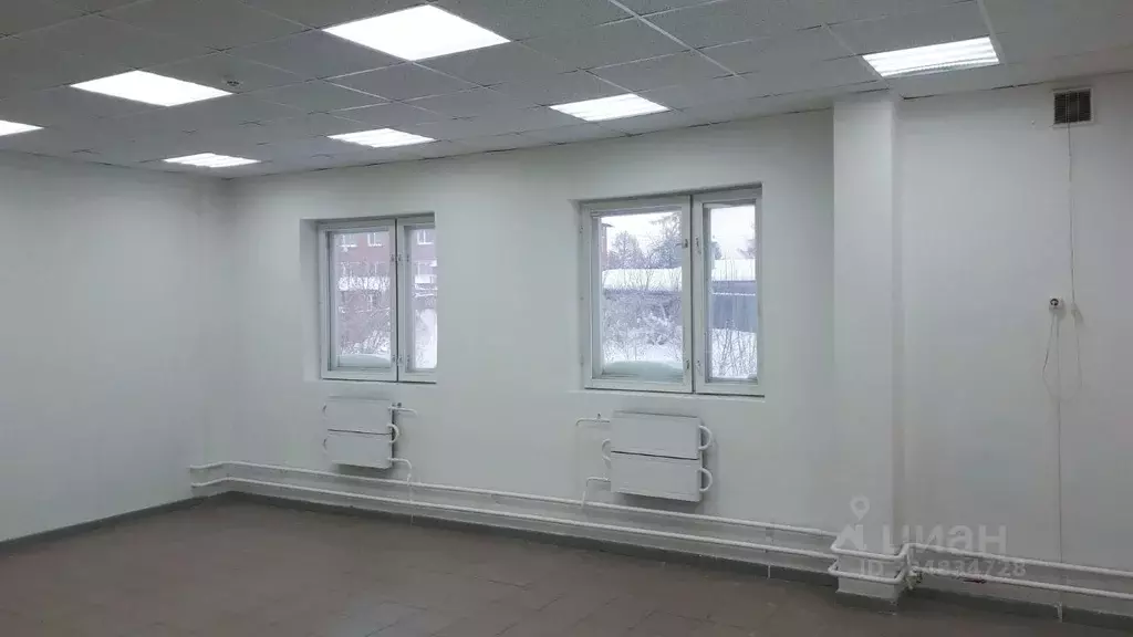 Торговая площадь в Удмуртия, Увинский район, пос. Ува Советская ул., 5 ... - Фото 1