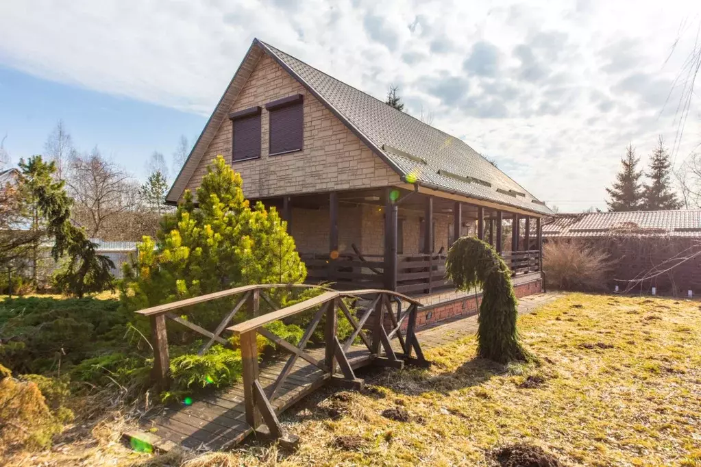 Коттедж в Ленинградская область, Кингисеппский район, Пустомержское ... - Фото 1