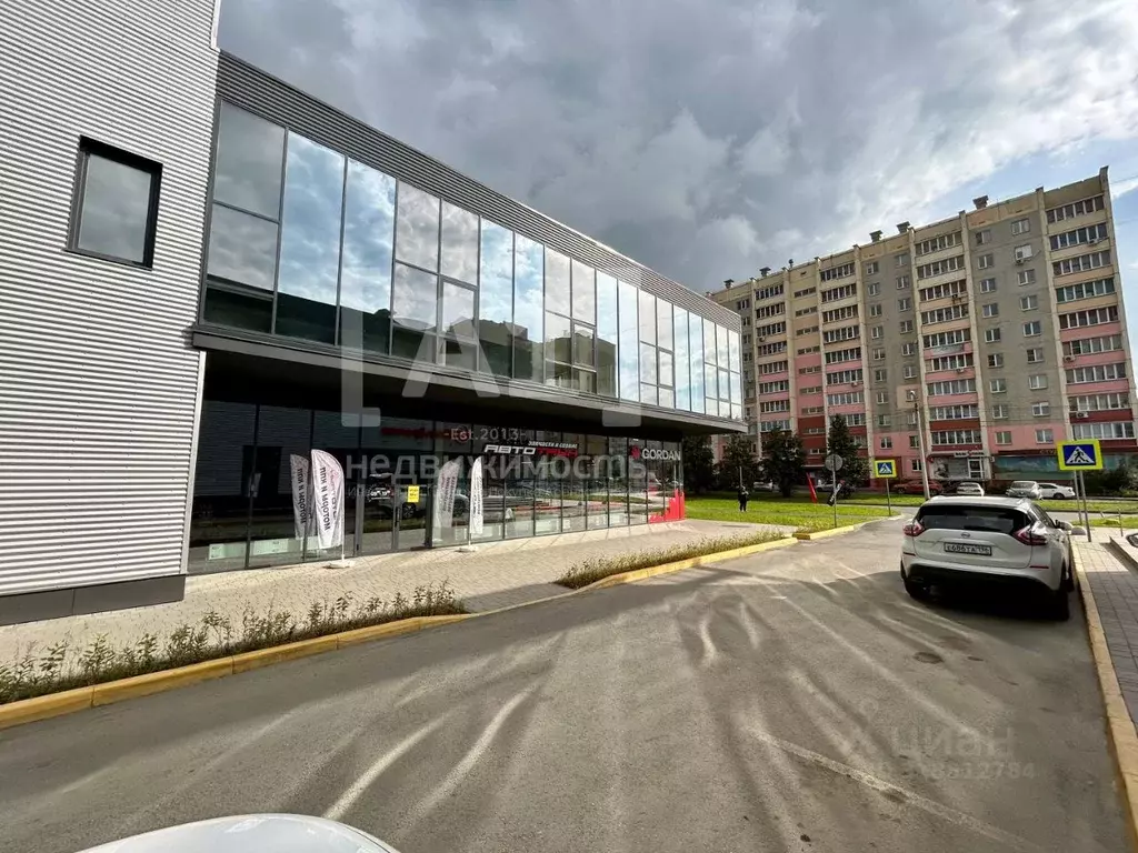 Торговая площадь в Челябинская область, Челябинск ул. Академика ... - Фото 2