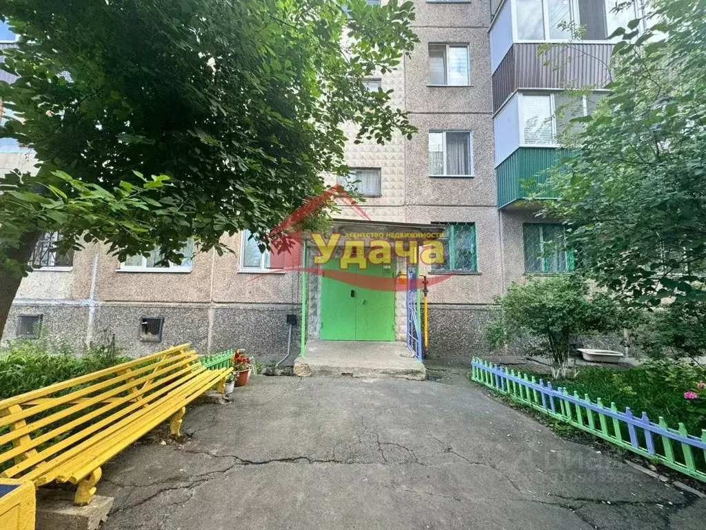 2-к кв. Оренбургская область, Новотроицк Уральская ул., 8А (43.4 м) - Фото 1