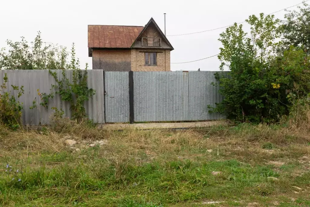 Дом в Оренбургская область, Оренбургский район, Нежинский сельсовет, ... - Фото 1