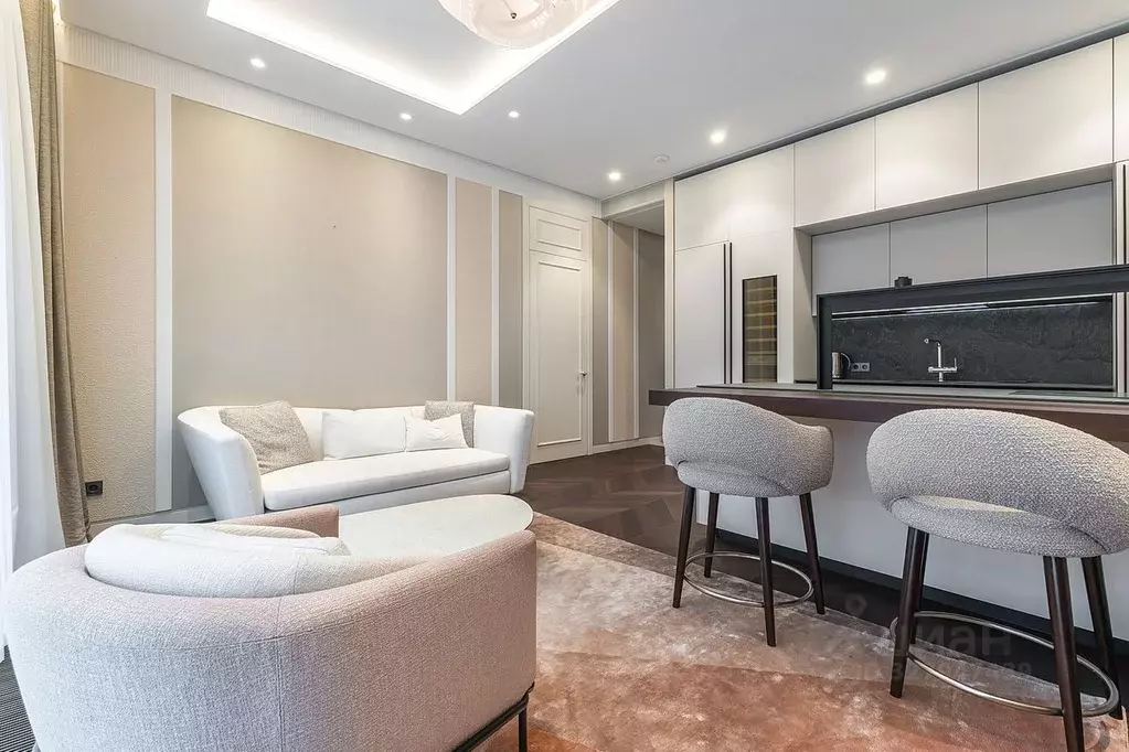 2-к кв. Москва Мосфильмовская ул., 1А (67.0 м) - Фото 0