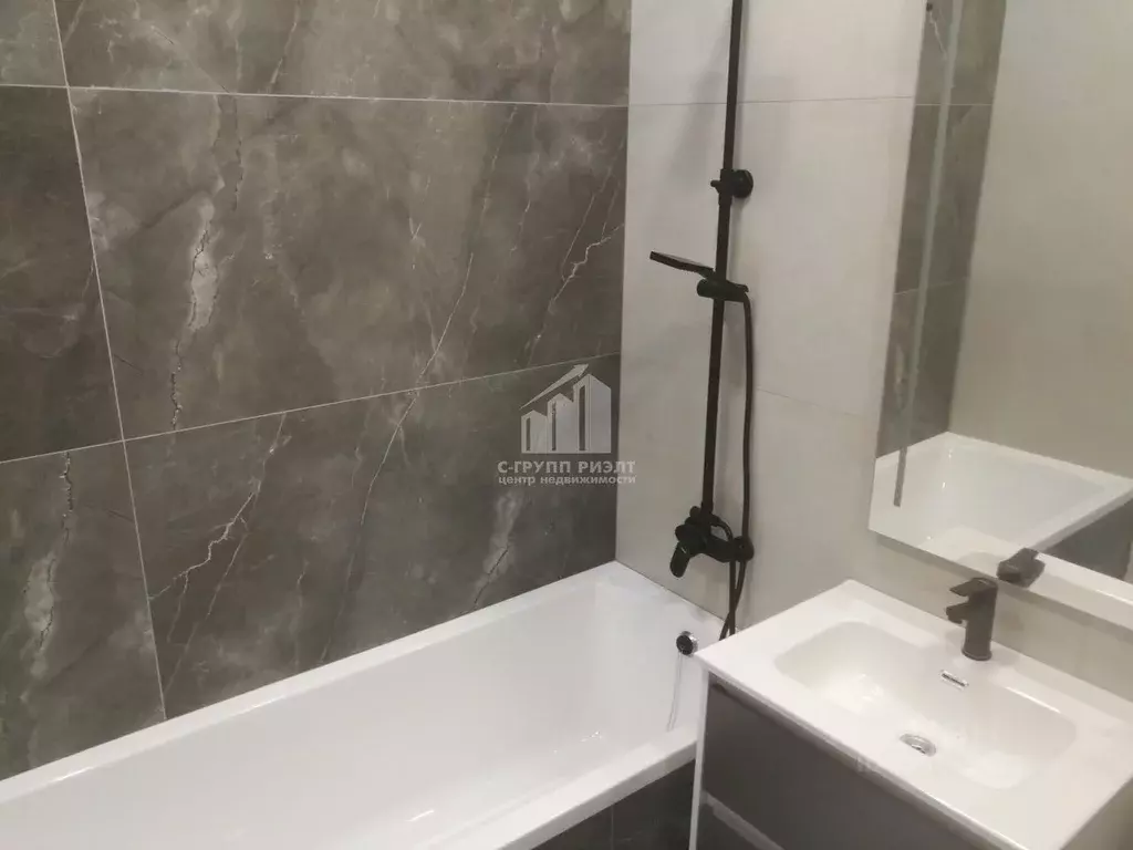 1-к кв. Калининградская область, Гурьевский муниципальный округ, пос. ... - Фото 1