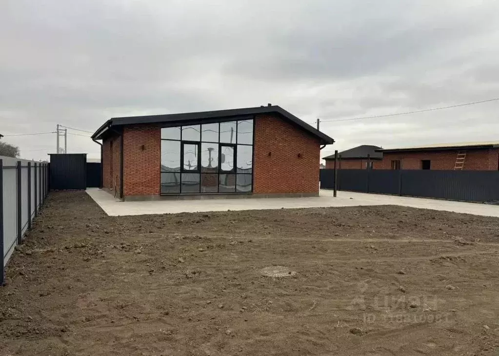 Дом в Ростовская область, Неклиновский район, с. Новобессергеневка ул. ... - Фото 2