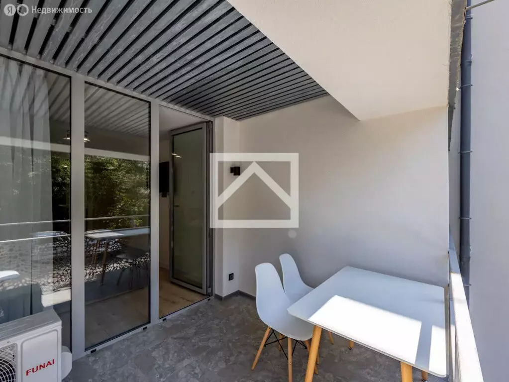 Квартира-студия: Алушта, улица Глазкрицкого, 17 (32 м) - Фото 1