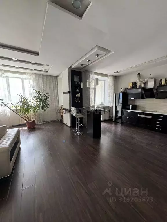 4-к кв. Красноярский край, Красноярск Взлетка мкр, ул. Батурина, 9 ... - Фото 0