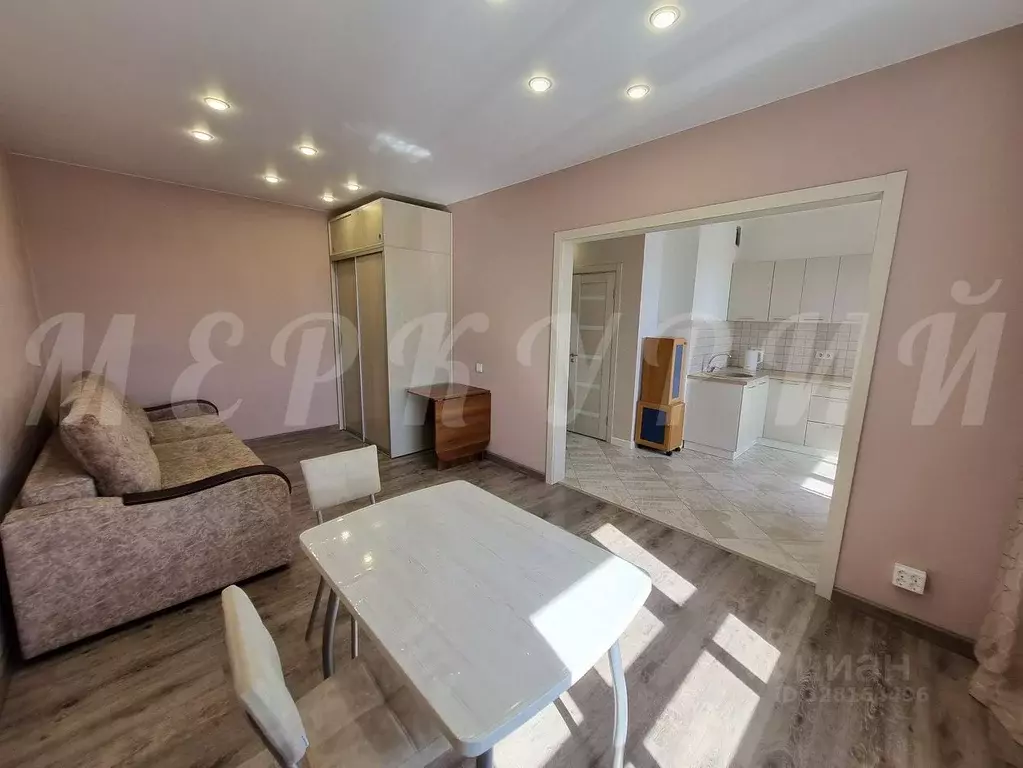 1-к кв. Новосибирская область, Новосибирск ул. Кирова, 322 (40.0 м) - Фото 1