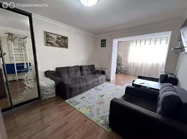 2-комнатная квартира: Владикавказ, Весенняя улица, 13 (50 м) - Фото 0