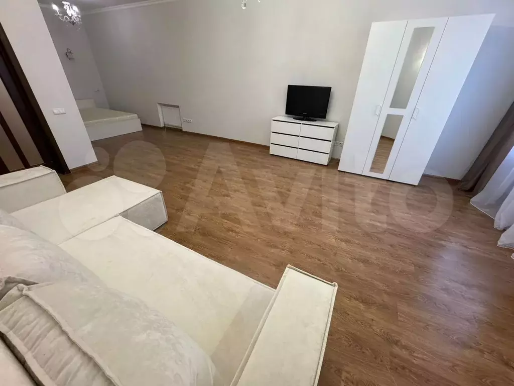 2-к. квартира, 102 м, 2/7 эт. - Фото 1