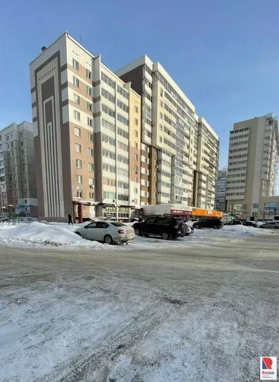 Торговая площадь в Челябинская область, Челябинск ул. Братьев ... - Фото 0